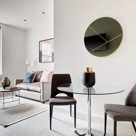 Sonder Mountjoy Square 4*