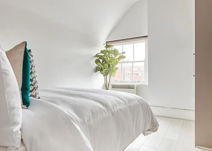 Sonder Mountjoy Square