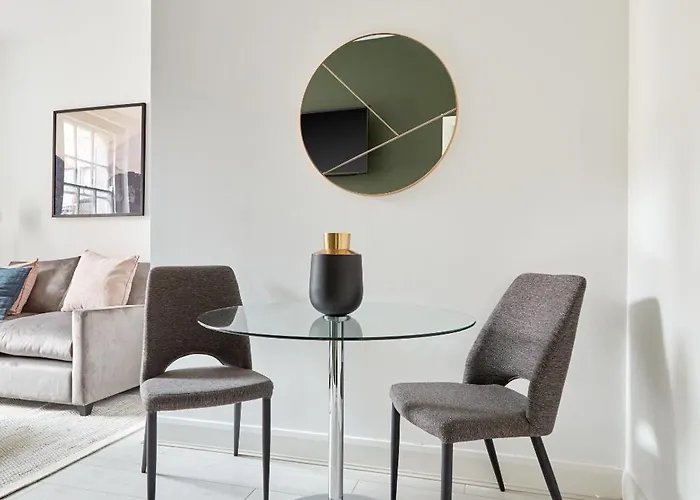 Sonder Mountjoy Square Apart-hotel 4*