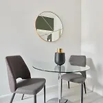 Sonder Mountjoy Square アパートホテル ダブリン
