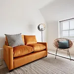 Sonder Mountjoy Square 4*