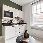 Sonder Mountjoy Square 4* ダブリン