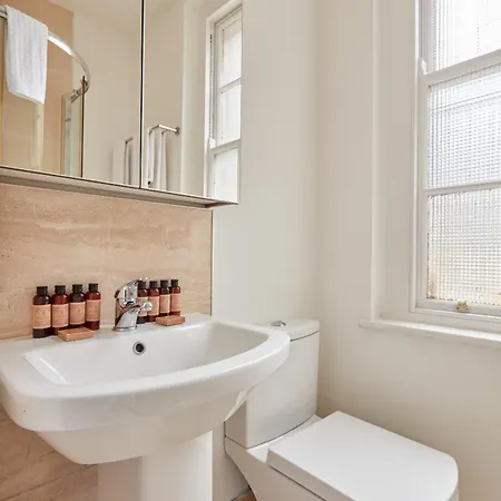 Sonder Mountjoy Square